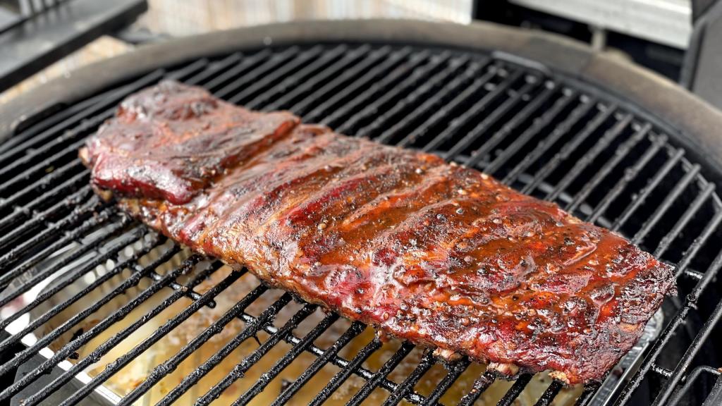 Costillas de cerdo al kamado