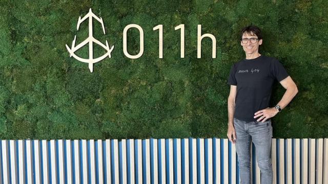 Lucas Carné es el fundador de 011h y con anterioridad impulsó Privalia, dentro de la primera hornada de emprendedores de España.