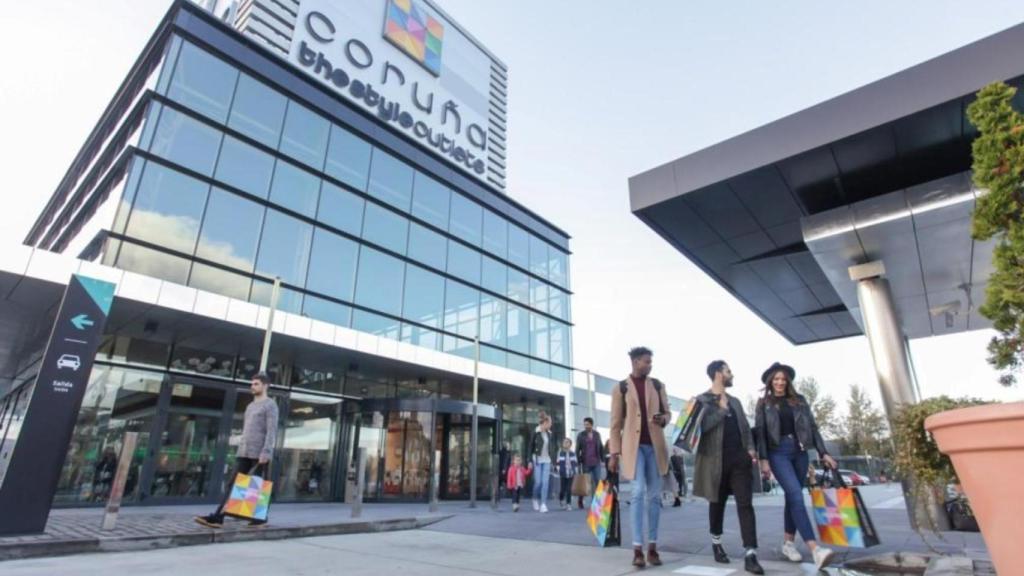 Superjueves en el Coruña Style Outlets.
