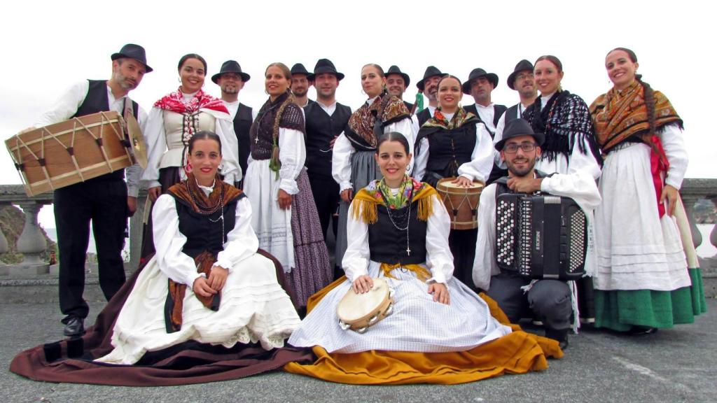 Grupo de Baile Son D´Aquí