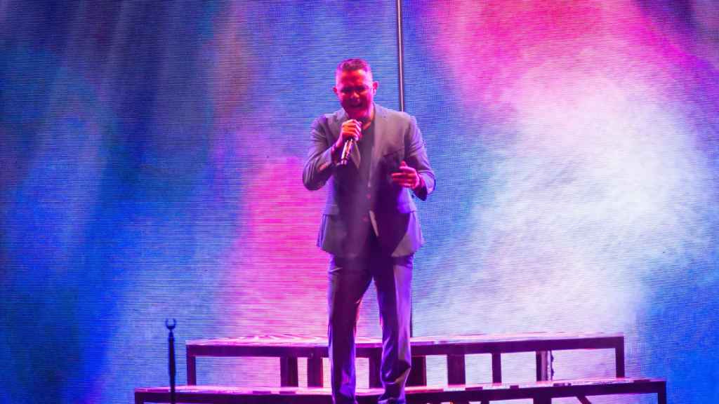 Alejandro Sanz durante su actuación en el Auditorio de Castrelos.