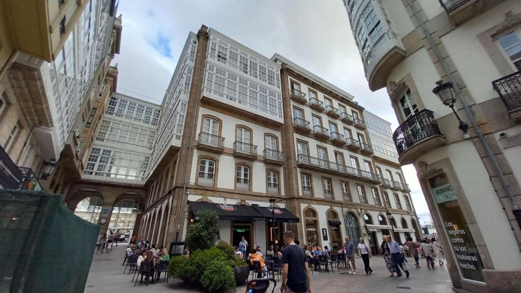 El primer edificio de la plaza María Pita de A Coruña