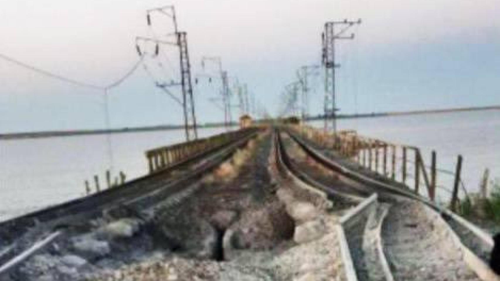 Los destrozos en el puente de Chongar tras el ataque ucraniano del sábado.