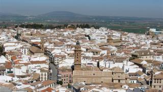 Este es el gran municipio a 45 minutos de Málaga donde comprar un piso es tres veces más barato que en la capital