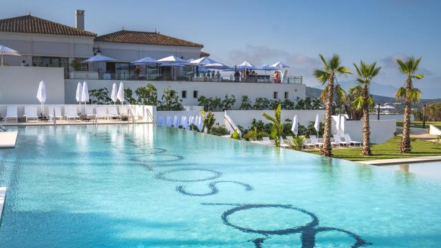 La infinity pool de SO Sotogrande.