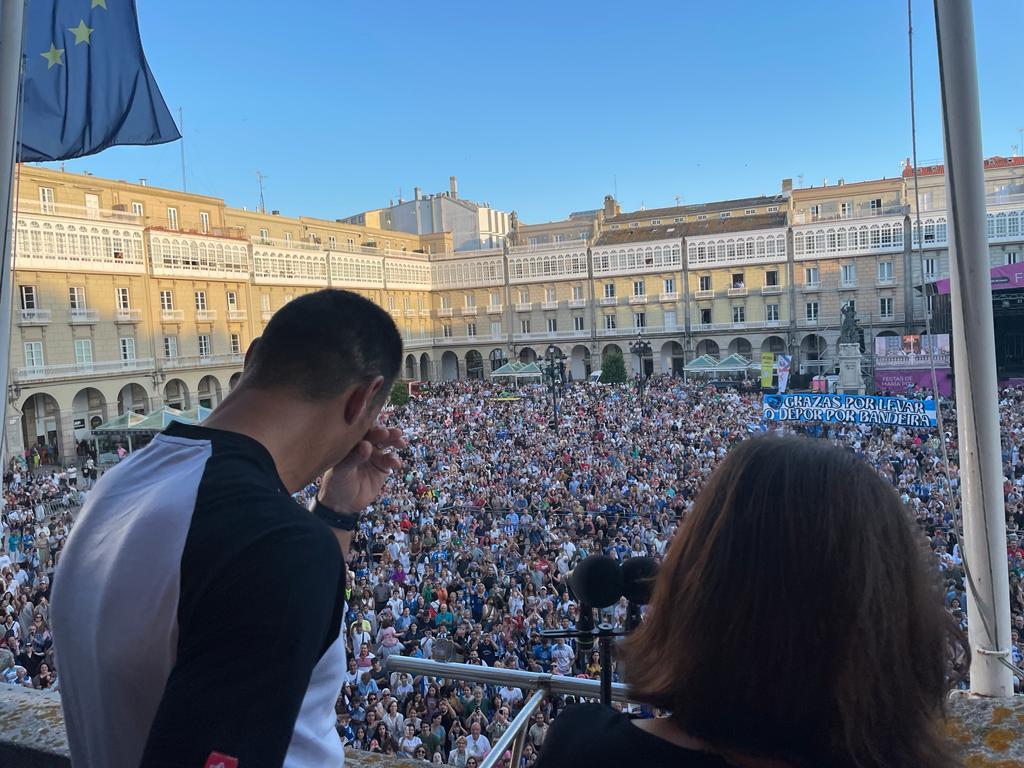 Scaloni emocionado durante el pregón. Foto: Quincemil