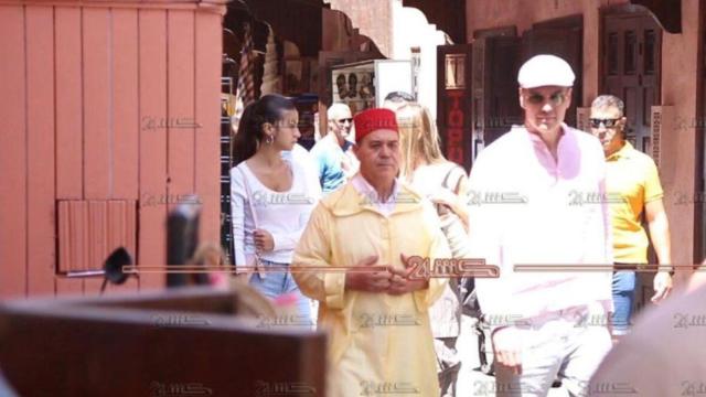 Pedro Sánchez, presidente del Gobierno en funciones, junto a su familia, de viaje en Marrakech.