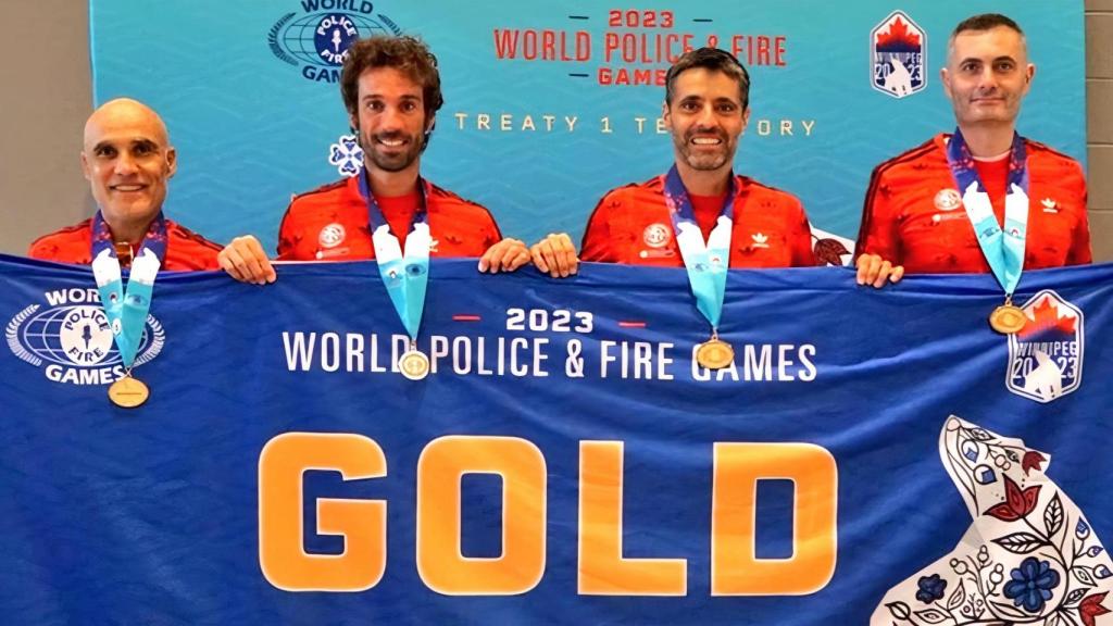 Triunfo de los bomberos en las Olimpiadas.