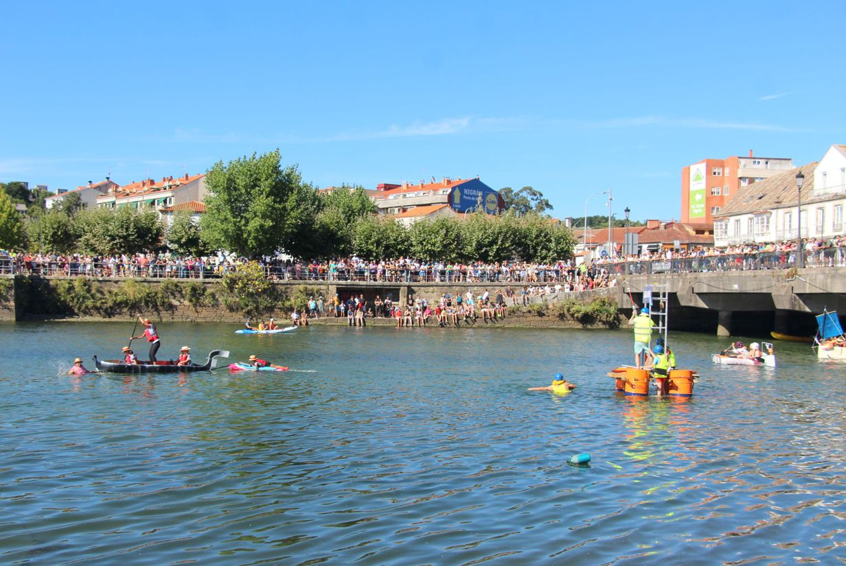 Imágenes del evento ‘Flota como puedas’. Fotos: Concello de Nigrán