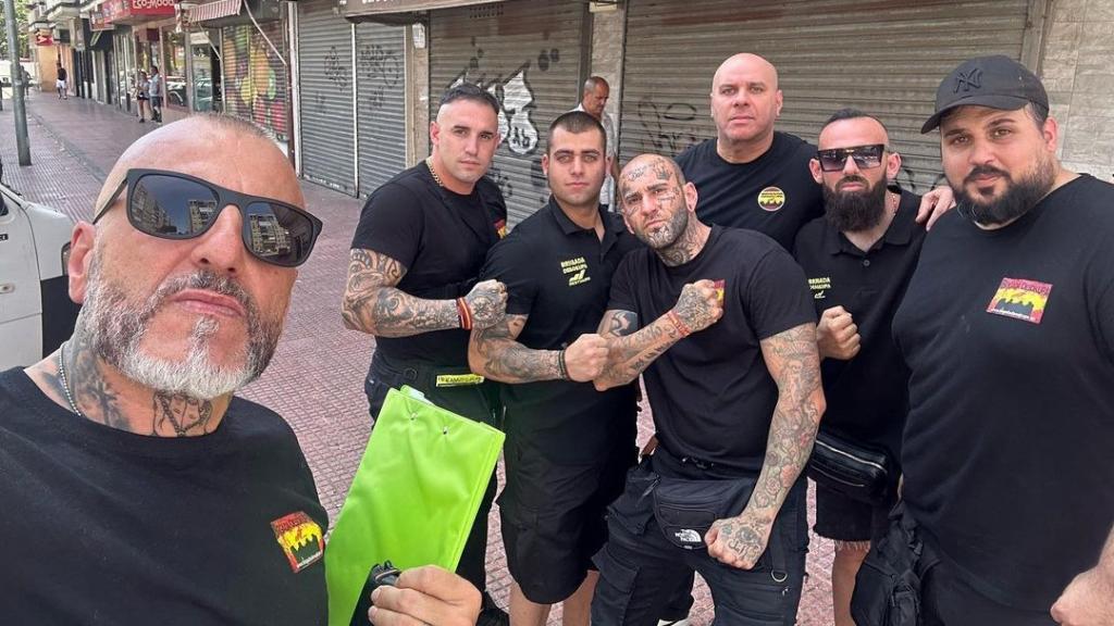 El equipo de Brigada Desokupa en una operación en Alcalá de Henares.