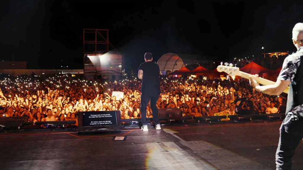 Melendi en el festival Costa Feira de Sanxenxo en agosto de 2023.
