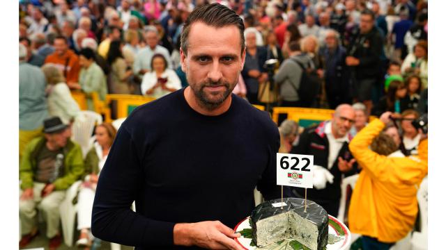 Los secretos del queso Cabrales más caro de la historia: 30.000 euros en subasta.