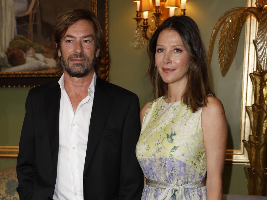 Esther Doña y el juez Santiago Pedraz en un acto público en Madrid, en junio de 2022, meses antes de anunciar su boda.