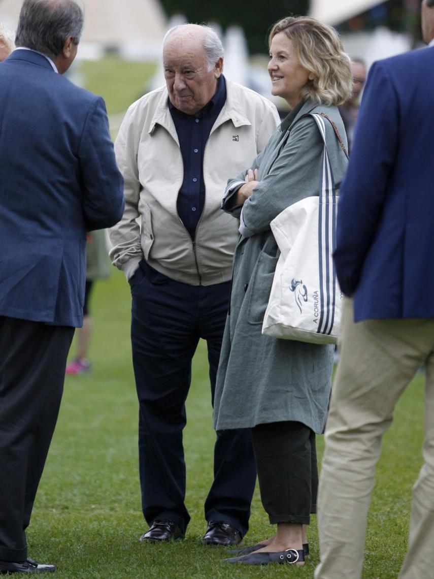 Amancio Ortega y Flora Pérez, en una imagen de archivo.