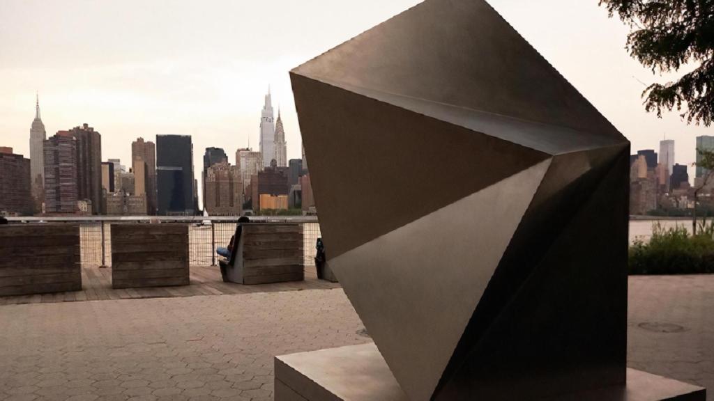 La escultura de Ferreiro Badía en Nueva York.