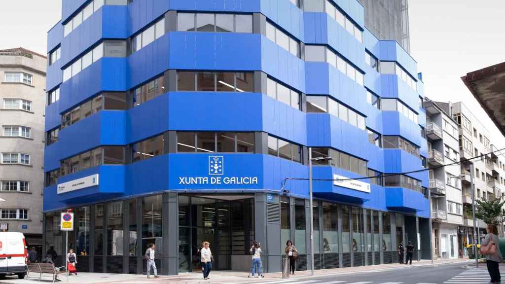 Edificio de la Xunta en la calle Benito Corbal de Pontevedra.