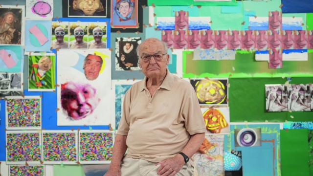 Luis Gordillo,  en su estudio madrileño el pasado mes de julio. Foto: Sara Fernández