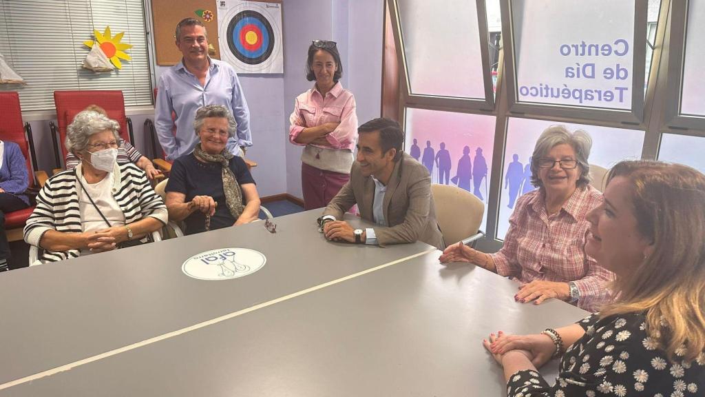 Ferrol destina 15.000 euros a un programa para pacientes con Alzhéimer