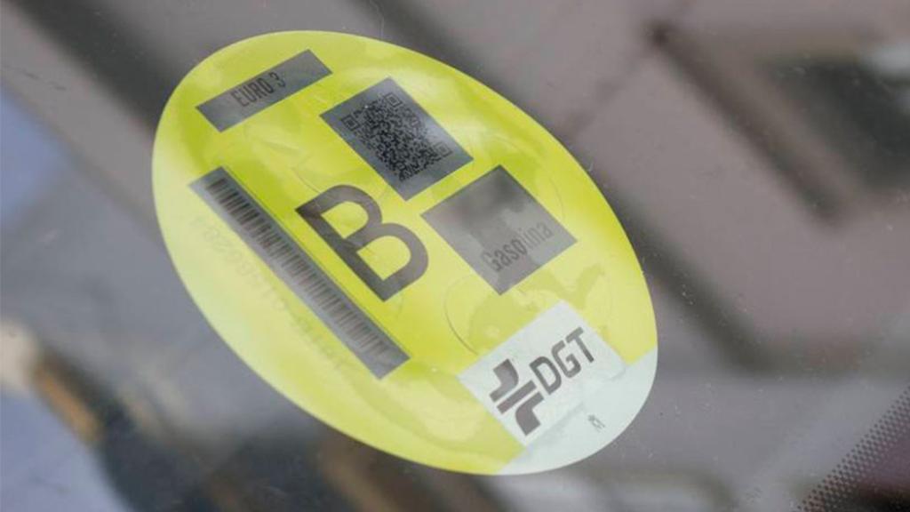 Etiqueta B de la Dirección General de Tráfico.