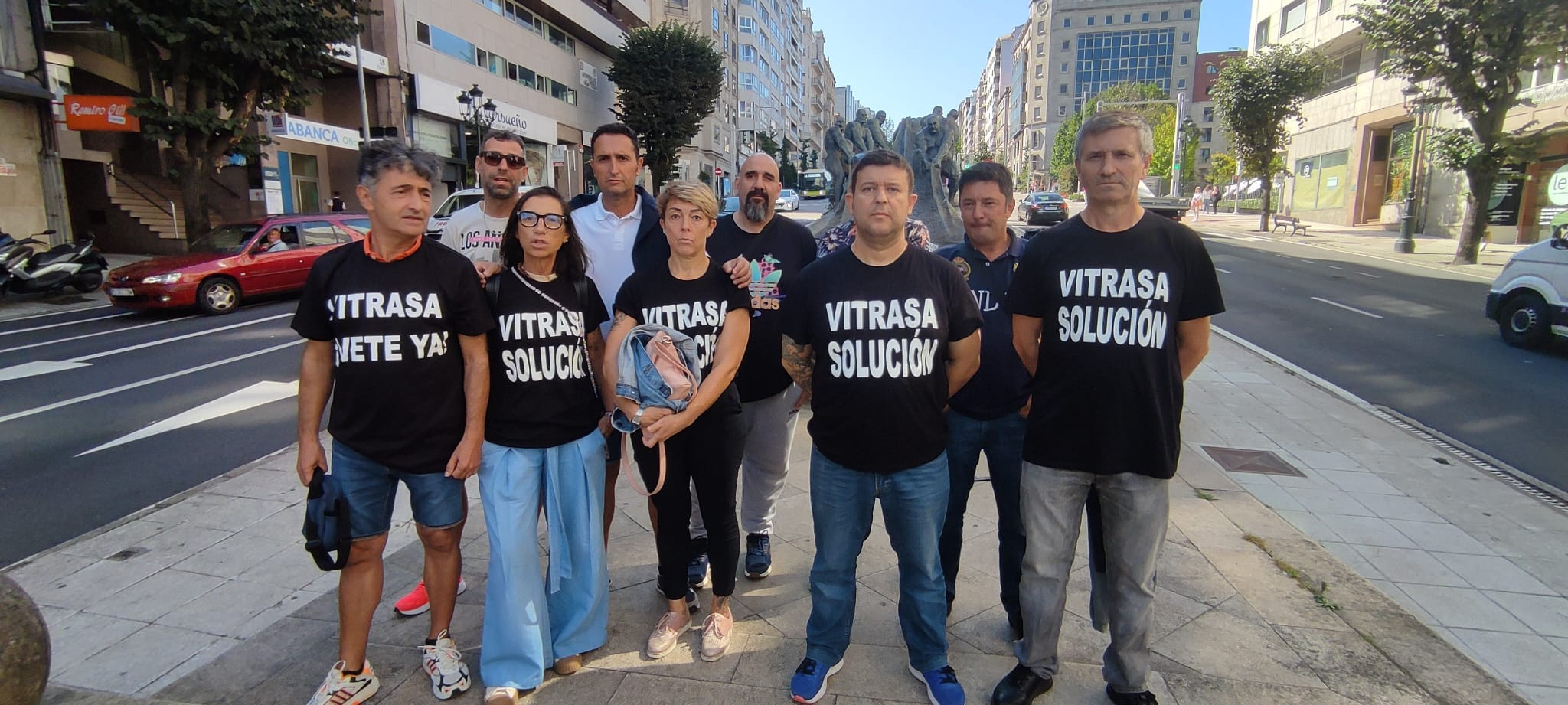 Manifestantes este martes en la Avenida de Gran Vía. Fotografía: CIG.