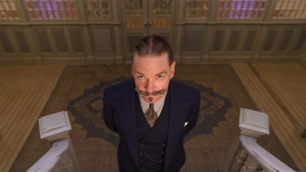 Kenneth Branagh en un fotograma de 'Misterio en Venecia', dirigida por él mismo