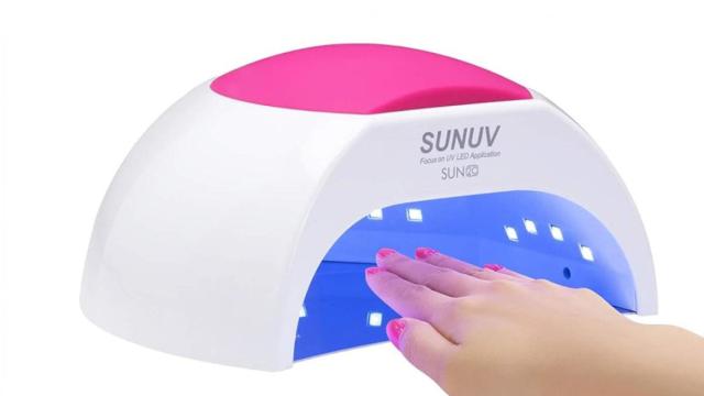 Esta lámpara LED de uñas para conseguir la manicura perfecta ¡ahora está rebajada un 20% en Amazon!