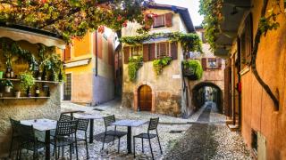Madarcos: el pueblo más pintoresco de España está a una hora de Madrid.