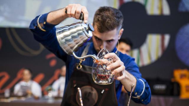 El mayor festival para profesionales y amantes del café llega a Barcelona: concursos, talleres y catas.
