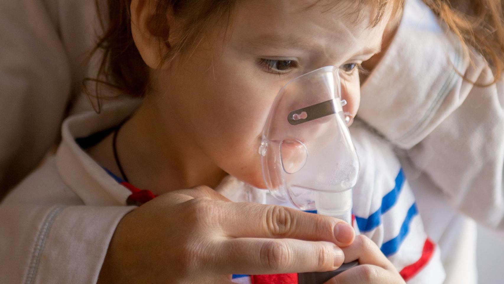 La infección puede llegar a causar problemas graves en lactantes y niños pequeños.