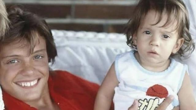 Sergio Basteri y Luis Miguel de pequeños.