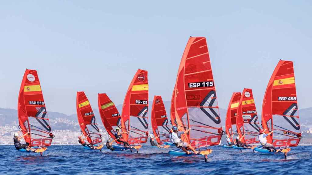 Salida de la primera manga de iQFoil en las Islas Cíes.