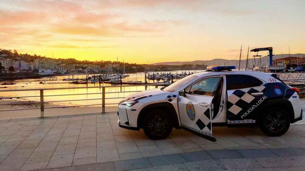 Vehículo de la Policía Local de Sanxenxo.