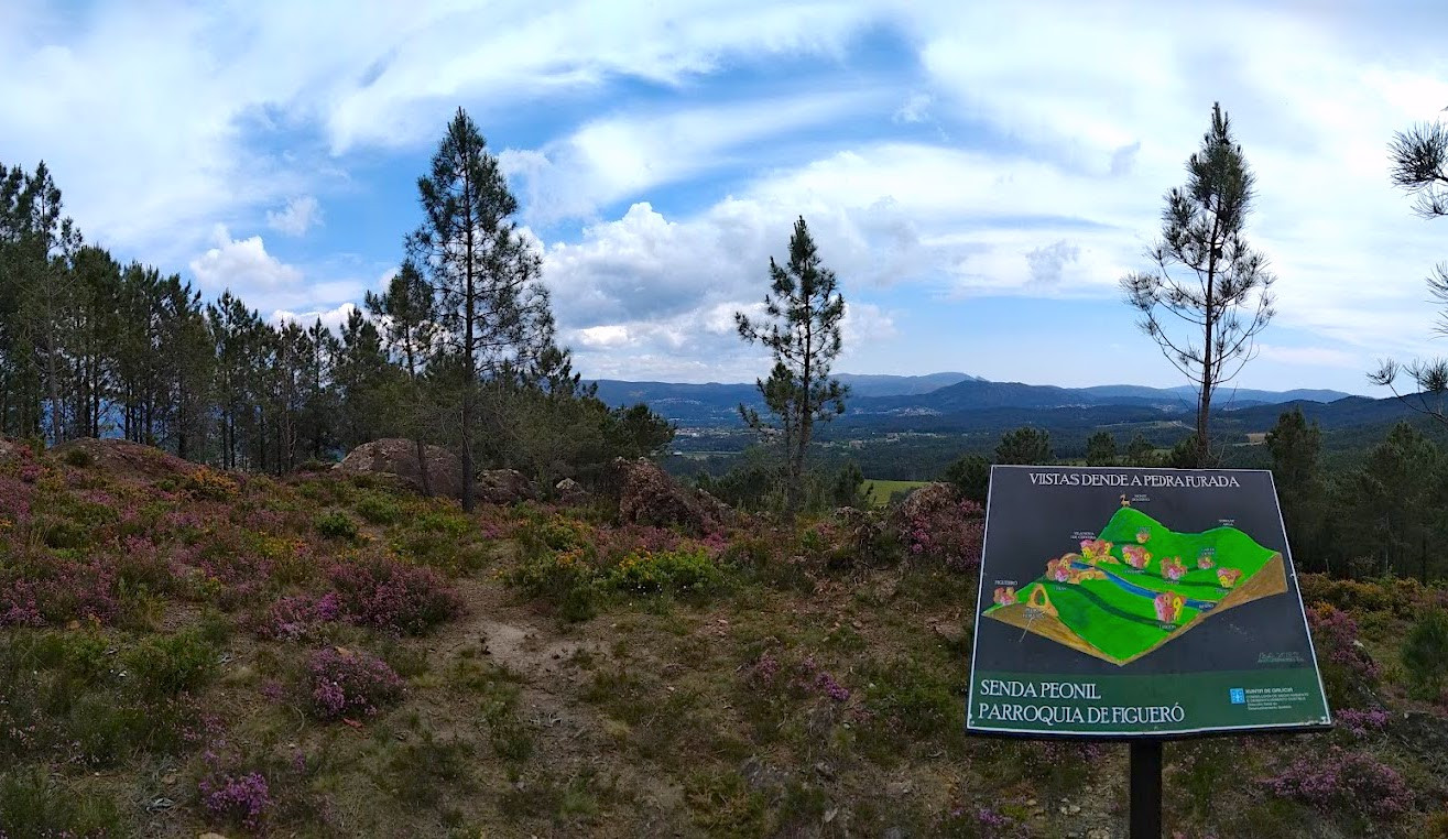 Vistas desde Pedra Furada, Tomiño. Foto: Wikilock