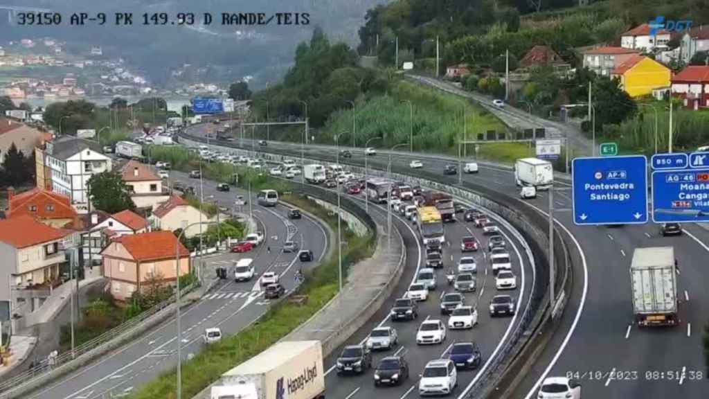 Retenciones en la entrada a Vigo minutos antes de las 9 de la mañana.