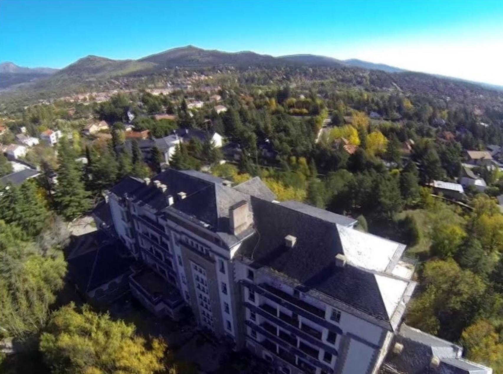 Vista aérea del edificio.