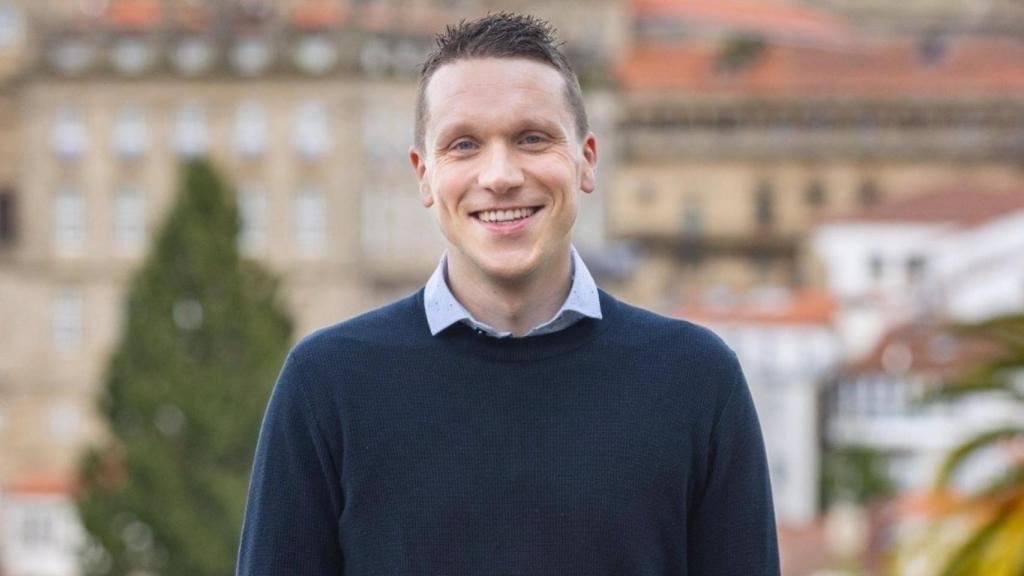 Aitor Bouza se postula como candidato a liderar el PSOE compostelano.