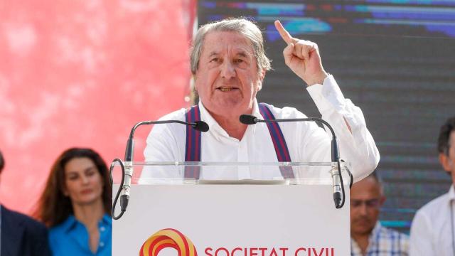 Paco Vázquez, exalcalde socialista de La Coruña, durante su intervención en el acto de Sociedad Civil Catalana.