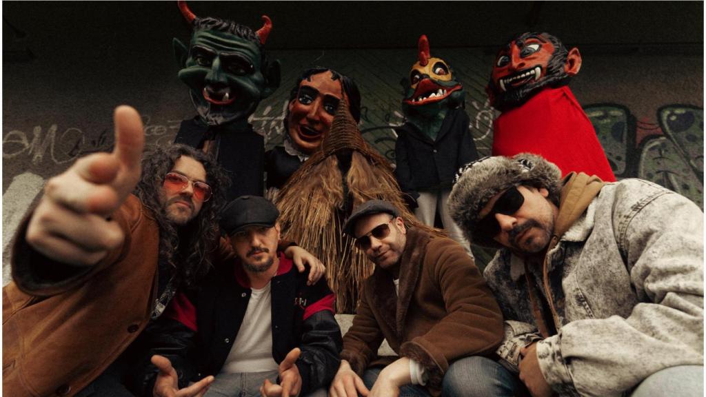 Los integrantes de la banda Dios Ke Te Crew