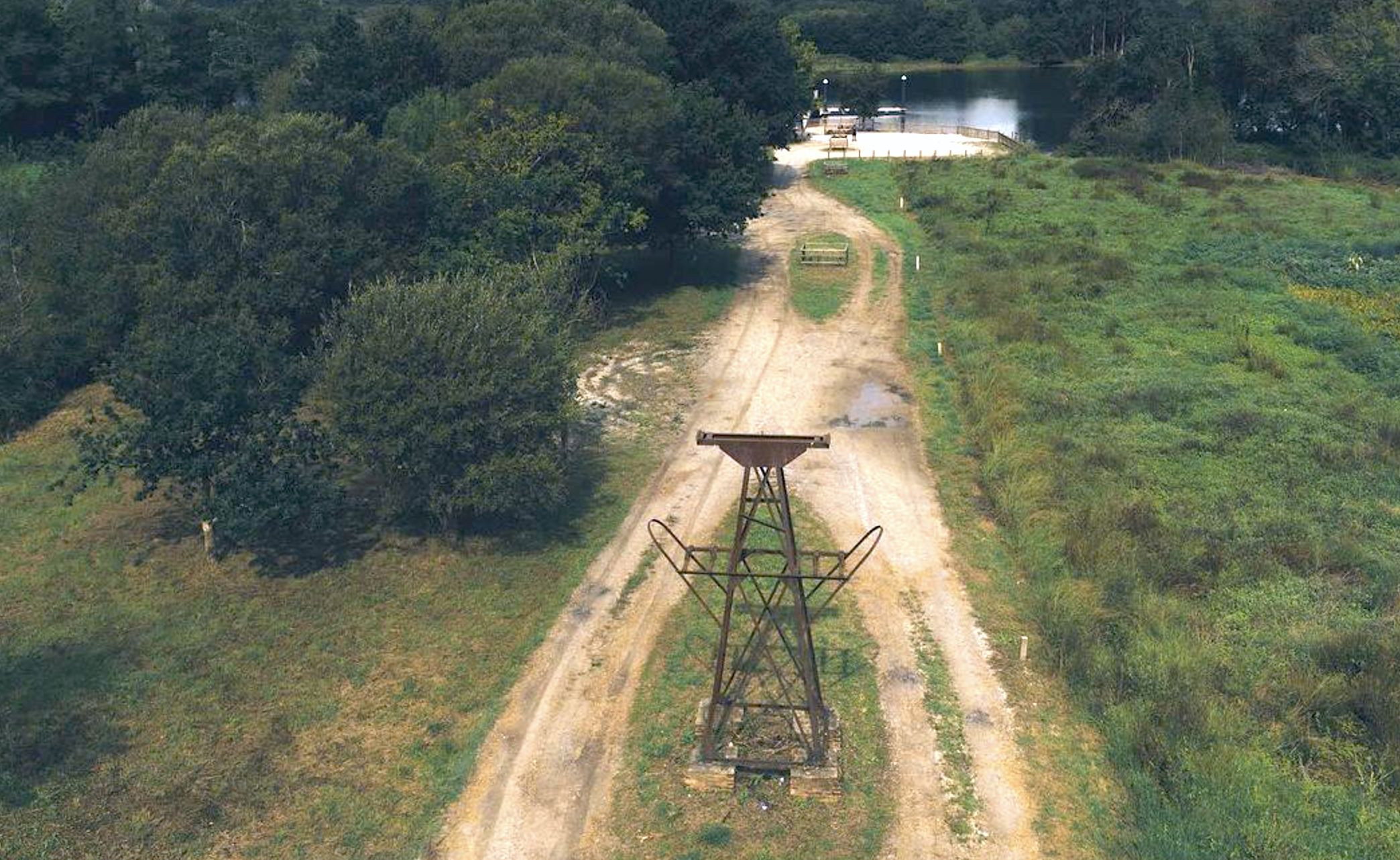 Vista aérea del entorno del puerto fluvial y el funicular en Valga. Foto: obaixoulla.gal