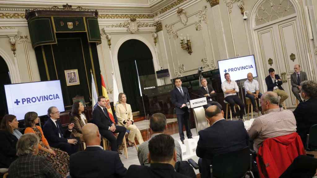 Luis López se dirige a los alcaldes de la provincia.