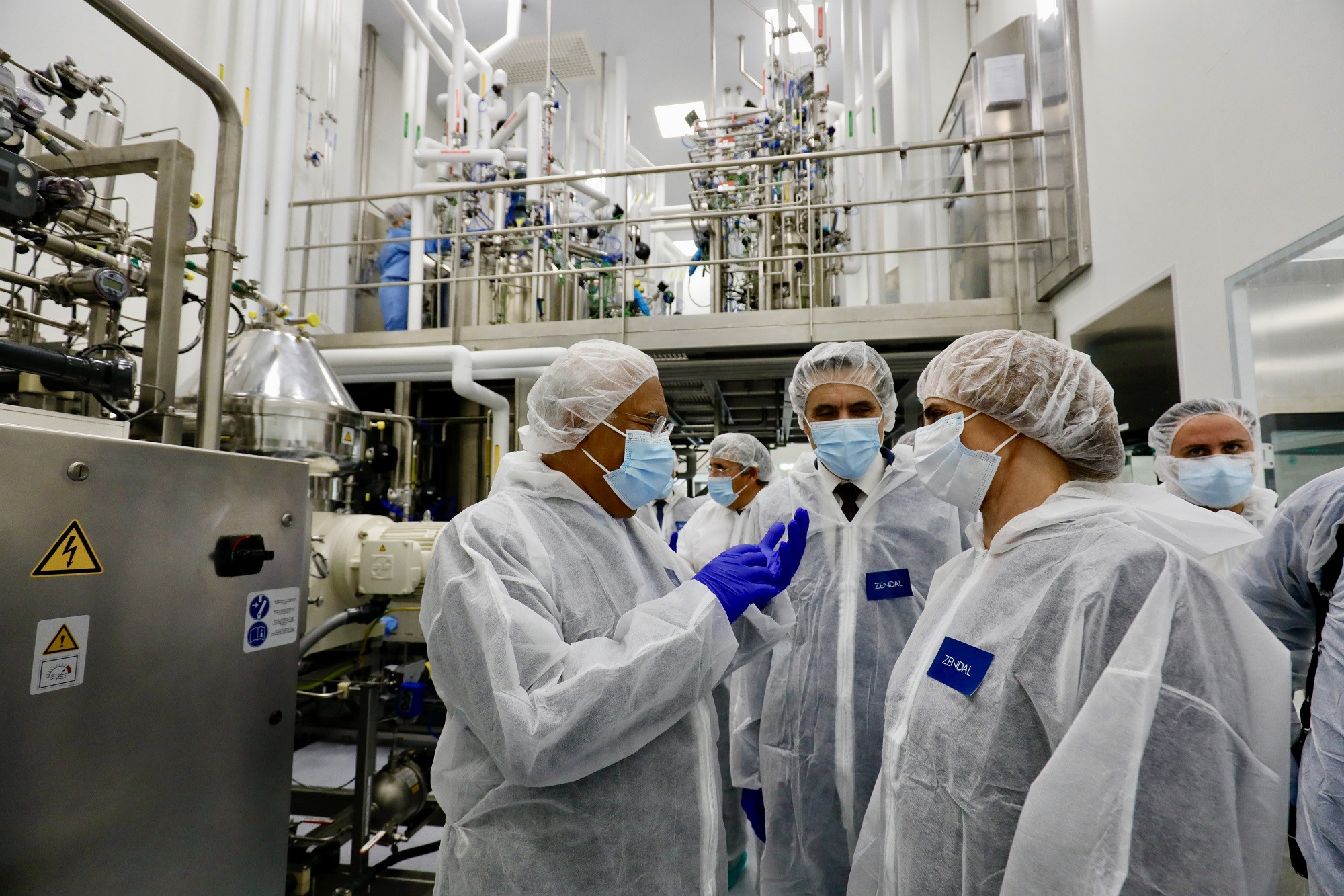 Inauguración de la nueva planta de Zendal. Imágenes: Lalo R. Villar