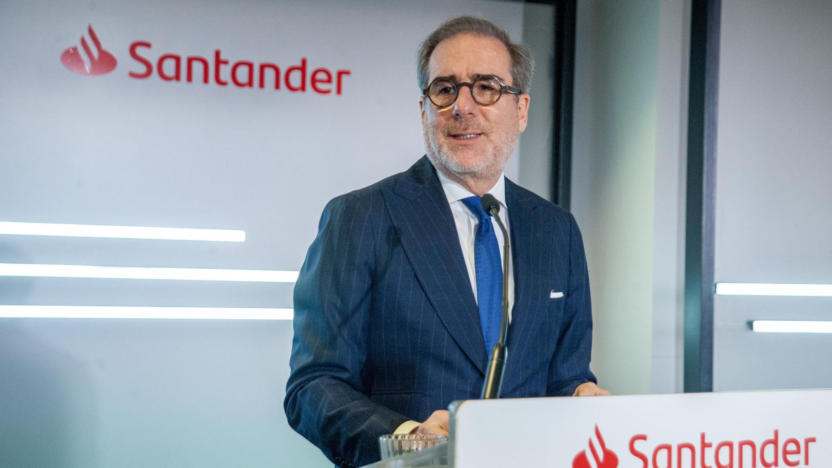 Héctor Grisi, consejero delegado de Santander, durante una presentación de resultados.