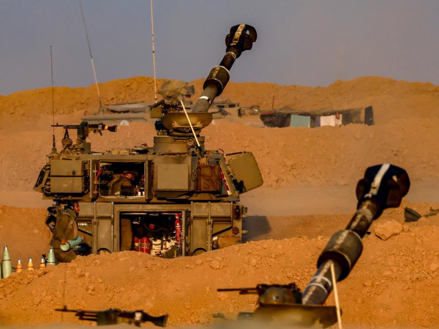 Maquinaría militar israelí en Gaza.