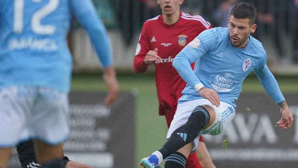 Carles Pérez en el partido contra el Turégano.