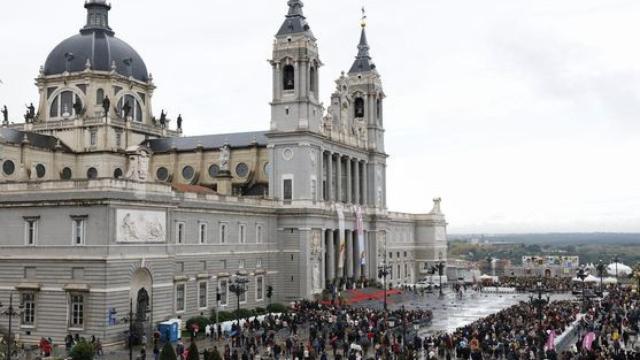 Programa de fiestas de la Almudena 2023 en Madrid: conciertos, planes gratis y dulces