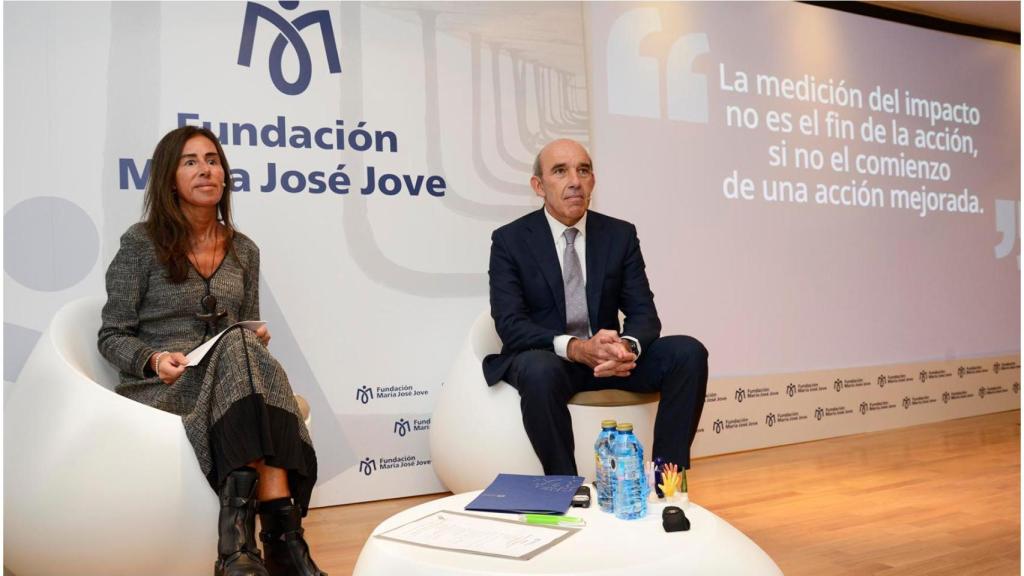 Felipa Jove junto a Senén Ferreiro en la presentación