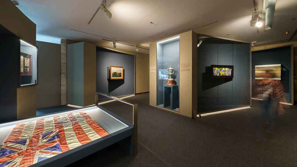 Interior de la exposición ‘Vigo no tempo’.