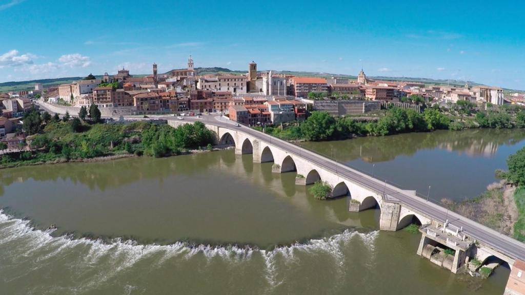 Espectacular panorámica de Tordesillas, situada a orillas del río Duero