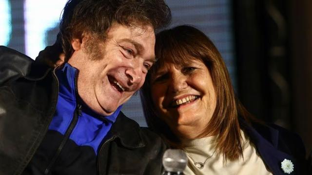 Javier Milei y Patricia Bullrich durante un acto de campaña.