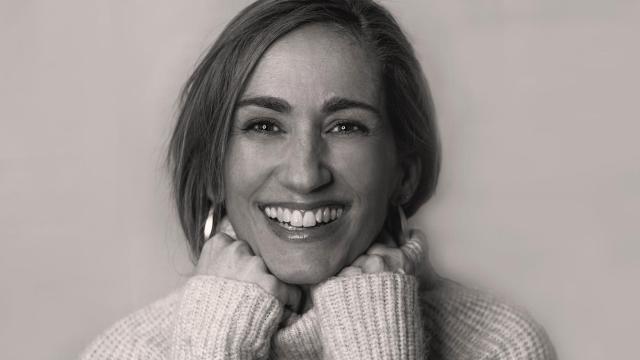 Alejandra Martos, hija de Raphael y Natalia Figueroa.